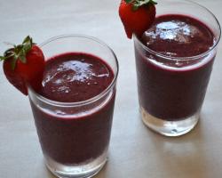 Triple Berry Coconut Smoothie Drink Recipe