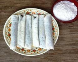 Rice Flour & Sesame Crepe Rolls Dessert Recipe