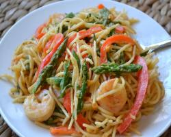 Thai Peanut Noodles w/ Shrimp & Veggies Cooking Recipe