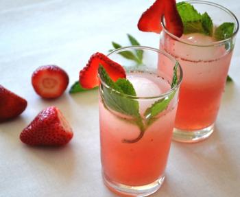 Strawberry Agua Fresca Drink Recipe