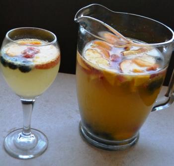White Wine Sangria Recipe White Wine Sangria Recipe