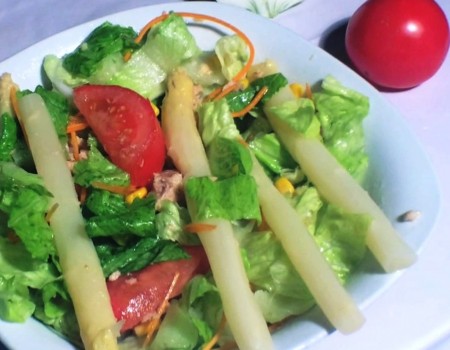 Ensalada Mixta (Mixed Green Salad w/ Asparagus) Recipe