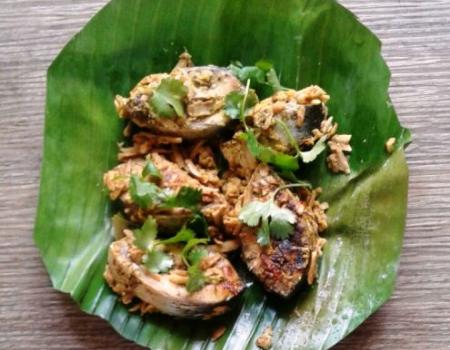 Fish Cooked in Banana Leaves Cooking Recipe