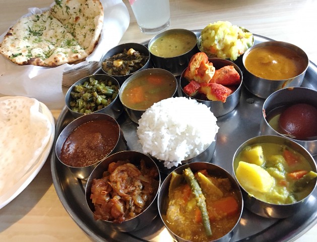 mayura-restaurant-latimesfood-bowl-thali